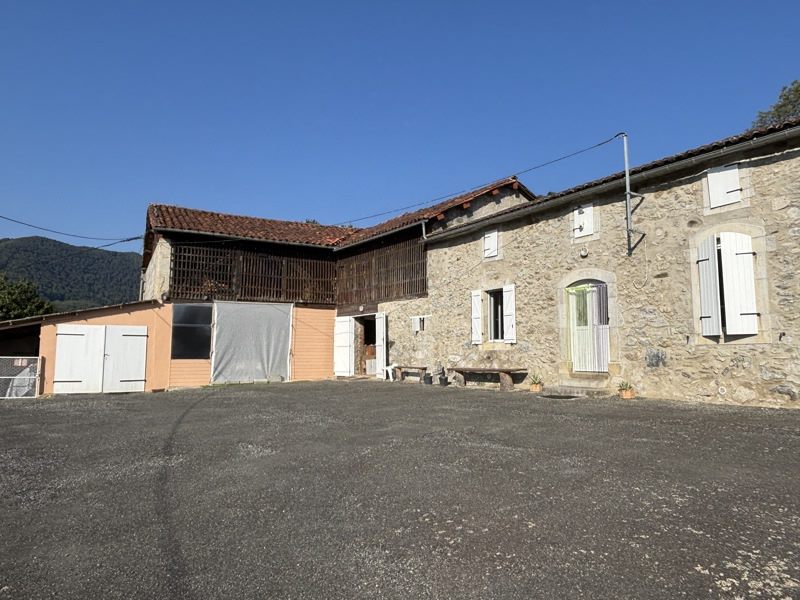 Vente Maison Bize 65150 6 pièces - 140 m²