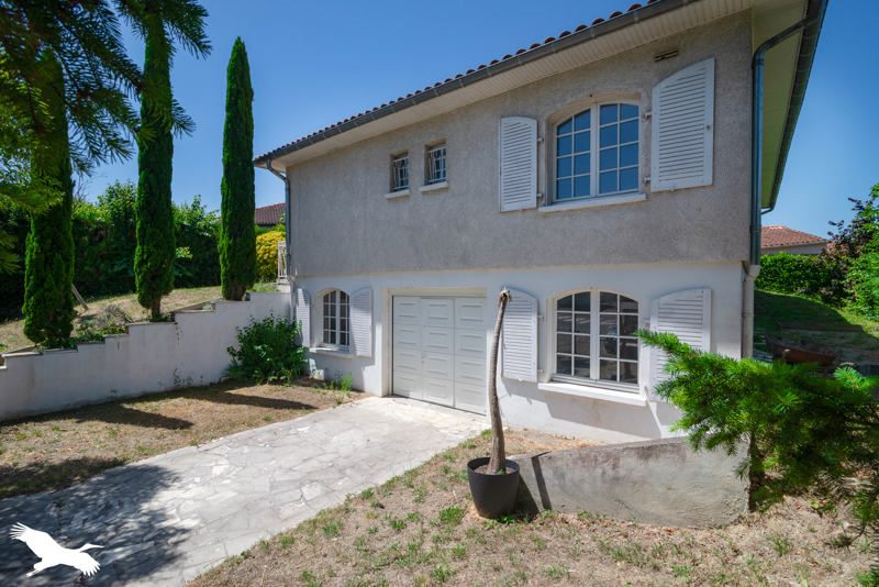 Vente Maison RAMONVILLE ST AGNE - 5 pièces -123 m² - (31520)