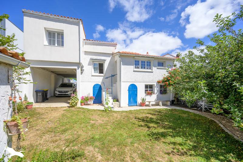 Vente Maison LA ROCHELLE - 5 pièces -87 m² - (17000)