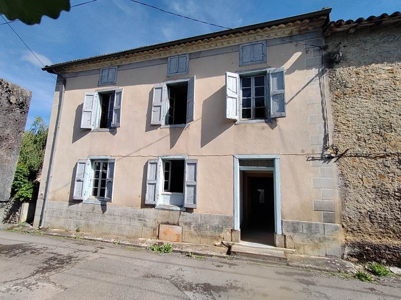 Vente Maison OUST - 5 pièces -143 m² - (09140)