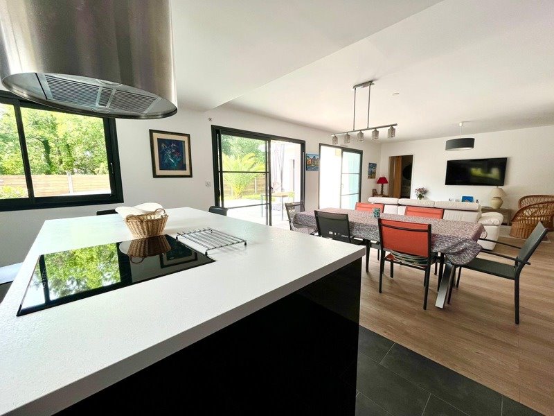 Vente Maison GUJAN MESTRAS - 5 pièces -134 m² - (33470)
