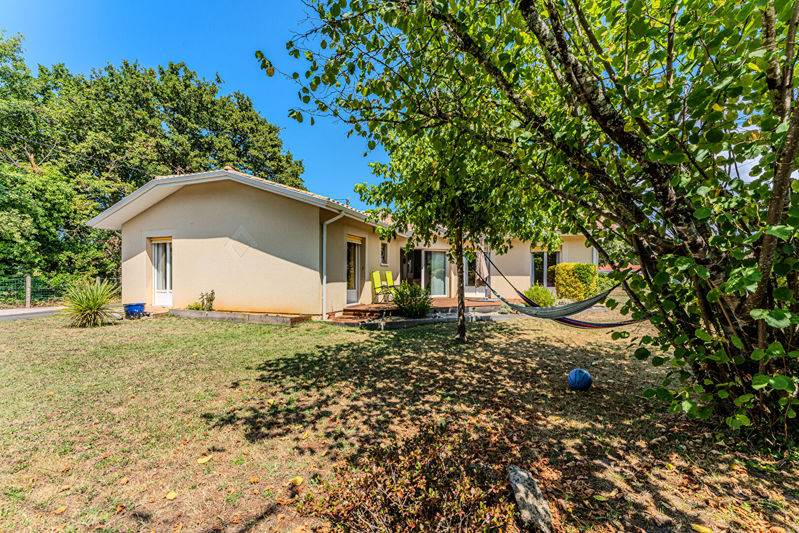 Vente Maison GUJAN MESTRAS - 7 pièces -157 m² - (33470)