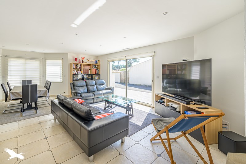Vente Maison GUJAN MESTRAS - 7 pièces -157 m² - (33470)