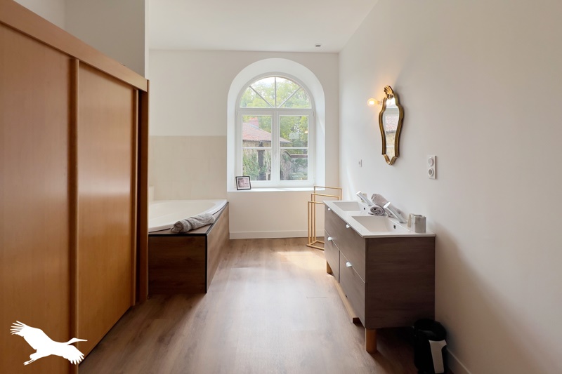 Vente Maison Condat-sur-Vienne - 8 pièces -237 m² - (87920)
