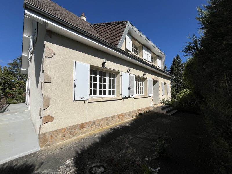 Vente Maison CONDAT SUR VIENNE - 9 pièces -217 m² - (87920)