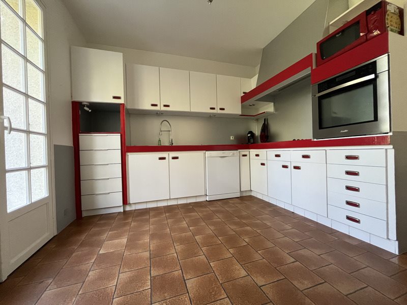 Vente Maison CONDAT SUR VIENNE - 9 pièces -217 m² - (87920)