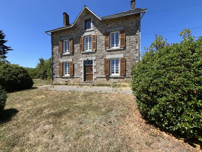 Vente Maison NEUVIC ENTIER - 7 pièces -160 m² - (87130)