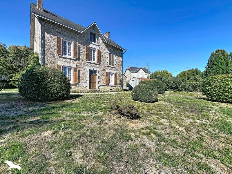 Vente Maison NEUVIC ENTIER - 7 pièces -160 m² - (87130)