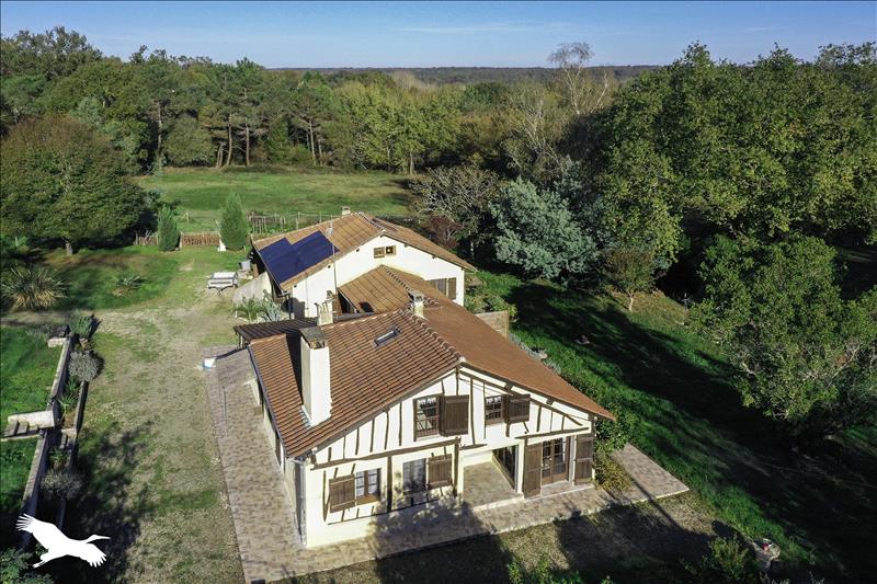 Vente Maison LAREE - 8 pièces -180 m² - (32150)