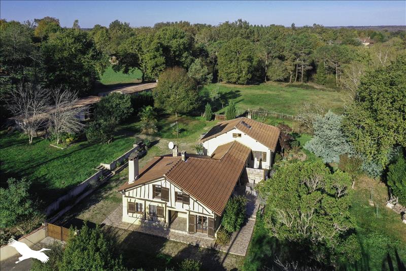 Vente Maison LAREE - 8 pièces -180 m² - (32150)