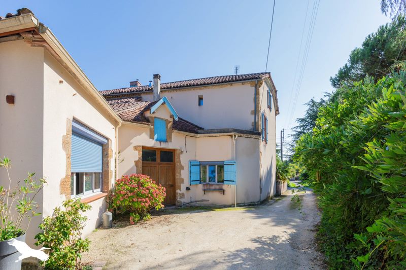 Vente Maison Estang - 6 pièces -182 m² - (32240)