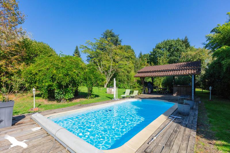 Vente Maison Estang - 6 pièces -182 m² - (32240)