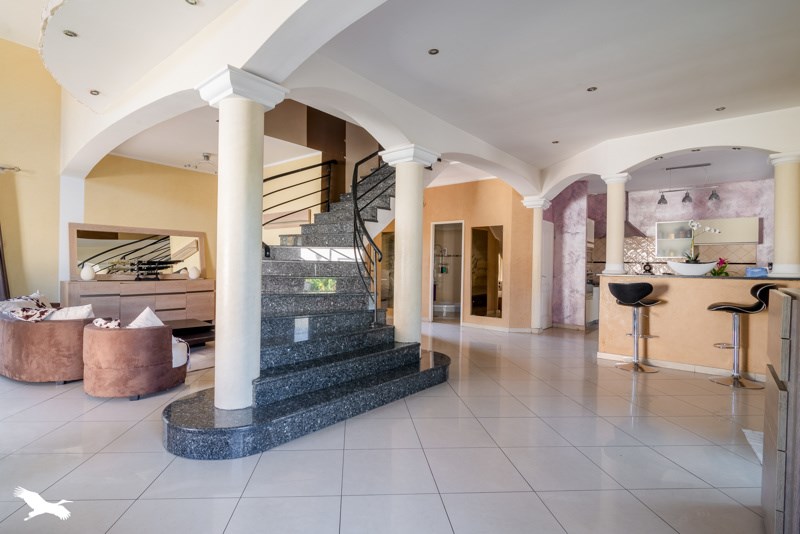 Vente Maison TOULOUSE - 5 pièces -205 m² - (31300)