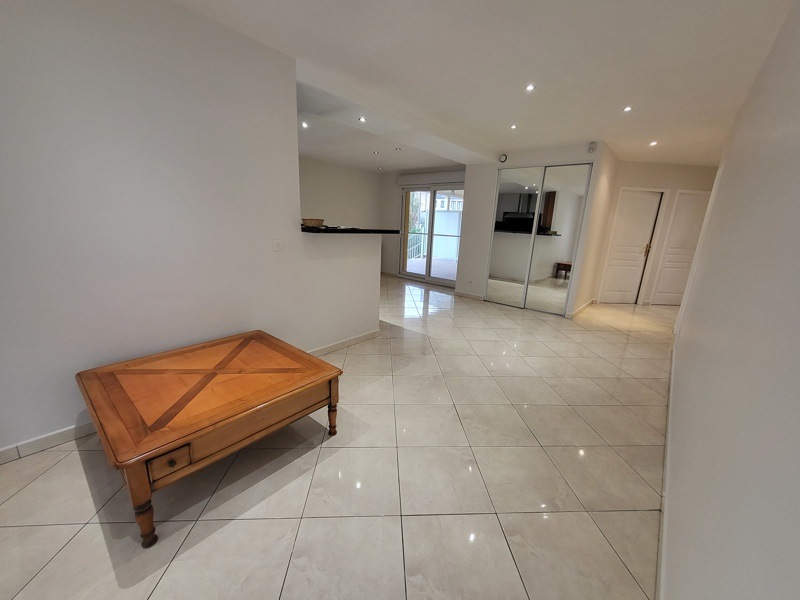 Vente Appartement L ISLE ADAM - 5 pièces -90 m² - (95290)