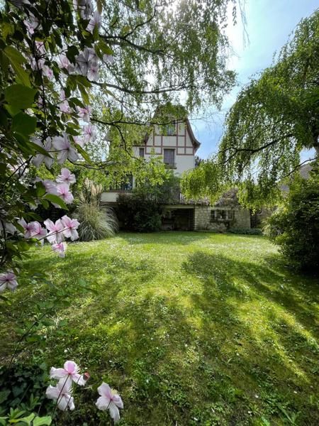Vente Maison PARMAIN - 7 pièces -143 m² - (95620)