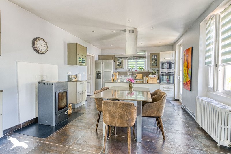 Vente Maison THIERS SUR THEVE - 7 pièces -251 m² - (60520)