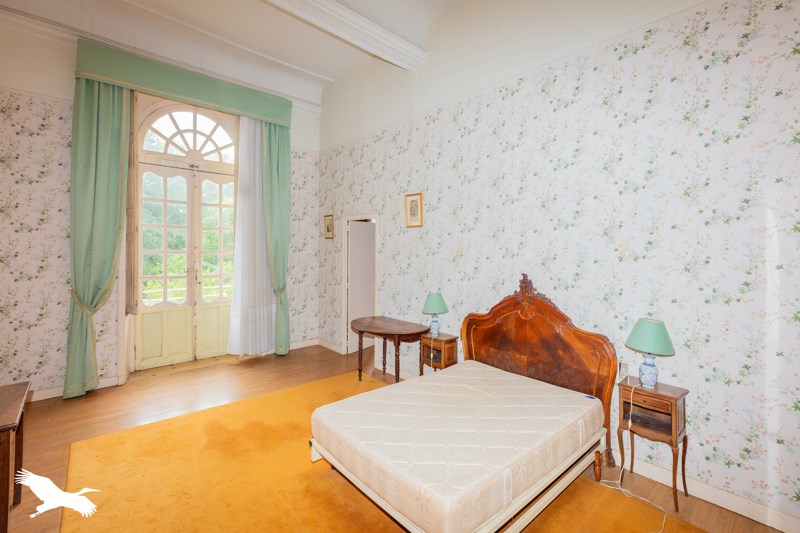 Vente Maison LOMBEZ - 10 pièces -333 m² - (32220)