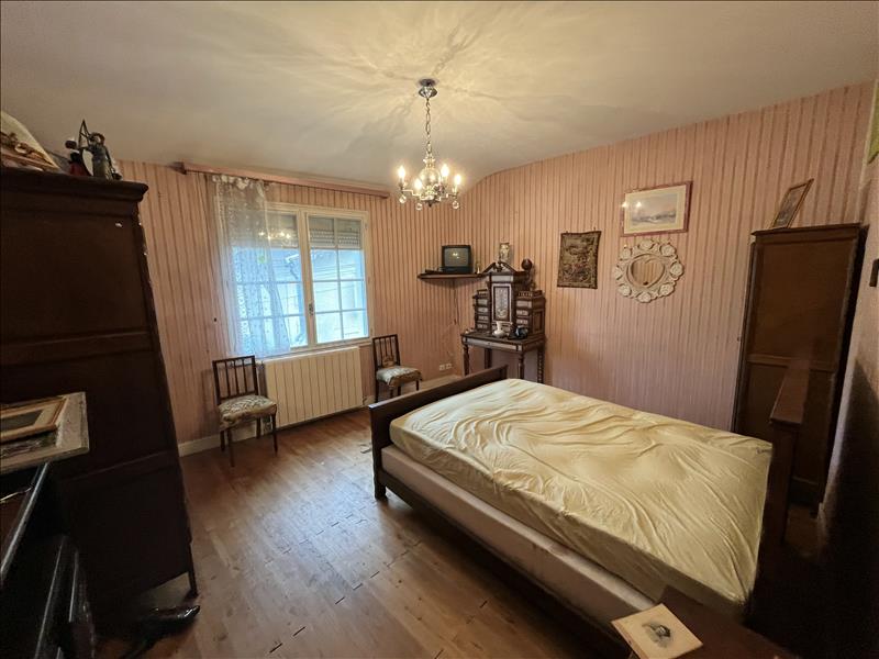 Vente Maison Ruffec - 4 pièces -119 m² - (16700)