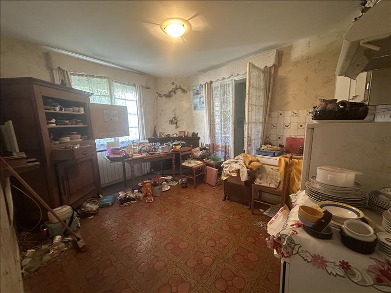 Vente Maison Ruffec - 4 pièces -119 m² - (16700)