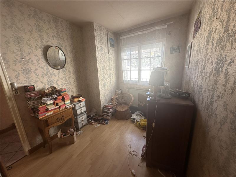 Vente Maison Ruffec - 4 pièces -119 m² - (16700)