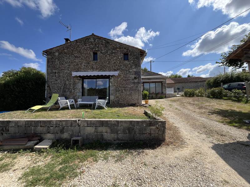 Vente Maison Lizant - 5 pièces -156 m² - (86400)