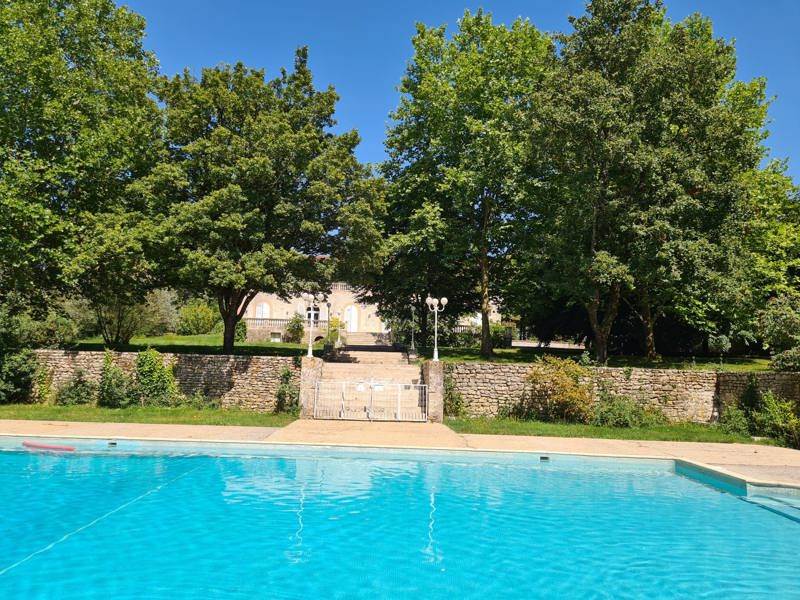 Vente Maison ST CLAUD - 16 pièces -639 m² - (16450)