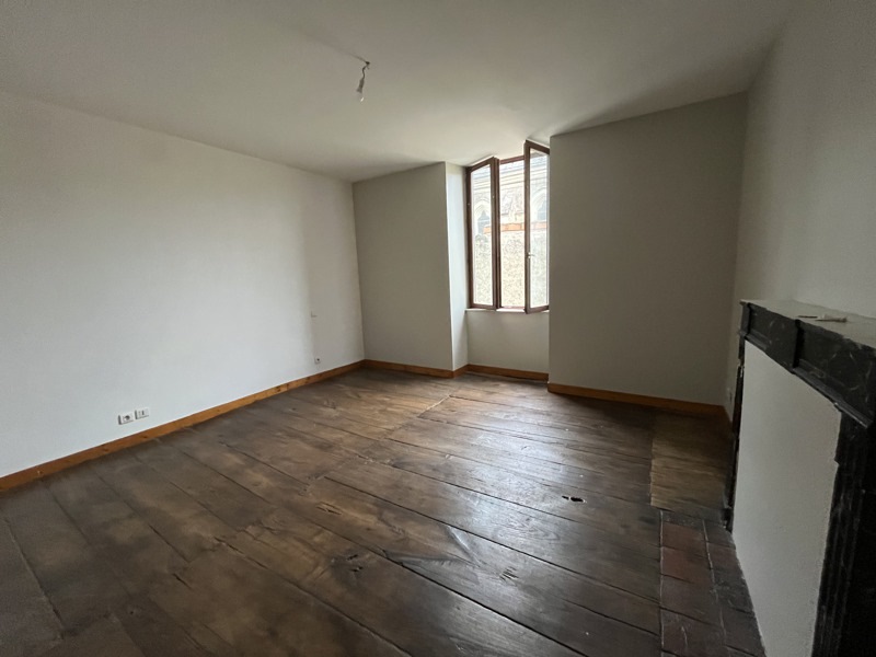 Vente Maison RUFFEC - 4 pièces -106 m² - (16700)