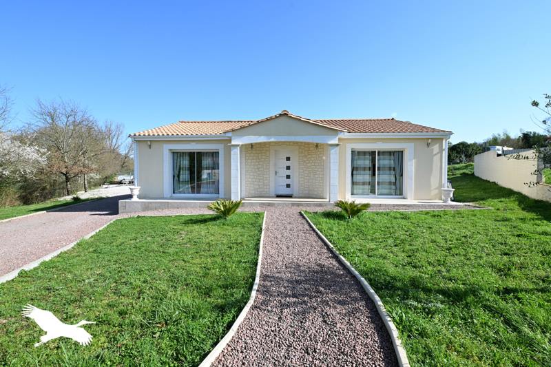 Vente Maison PUYREAUX - 4 pièces -116 m² - (16230)