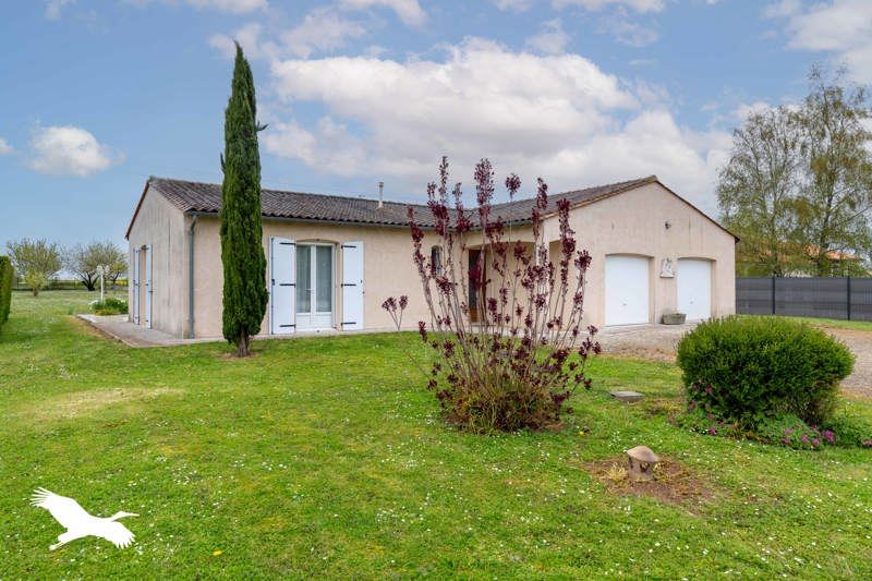 Vente Maison LA FAYE - 5 pièces -140 m² - (16700)