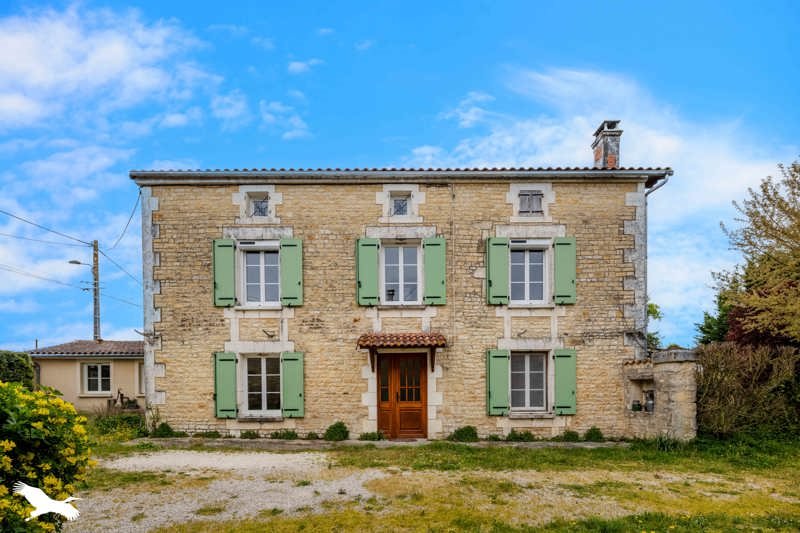 Vente Maison FOUQUEURE - 5 pièces -200 m² - (16140)