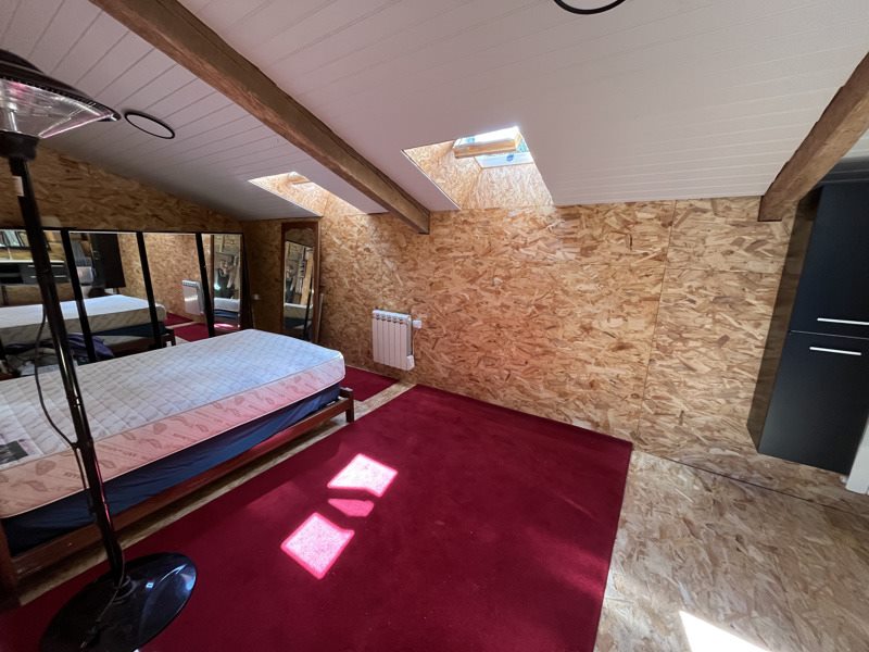 Vente Grange NANTEUIL EN VALLEE - 2 pièces -77 m² - (16700)