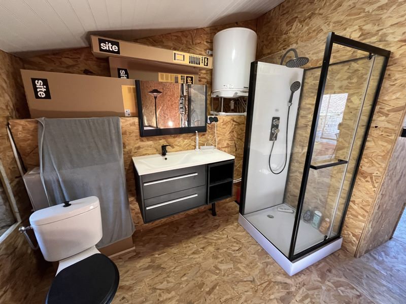 Vente Grange NANTEUIL EN VALLEE - 2 pièces -77 m² - (16700)