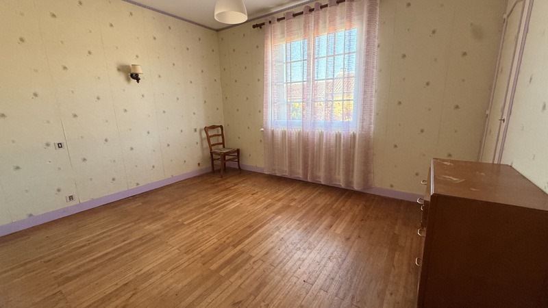 Vente Maison JUILLE - 8 pièces -115 m² - (16230)