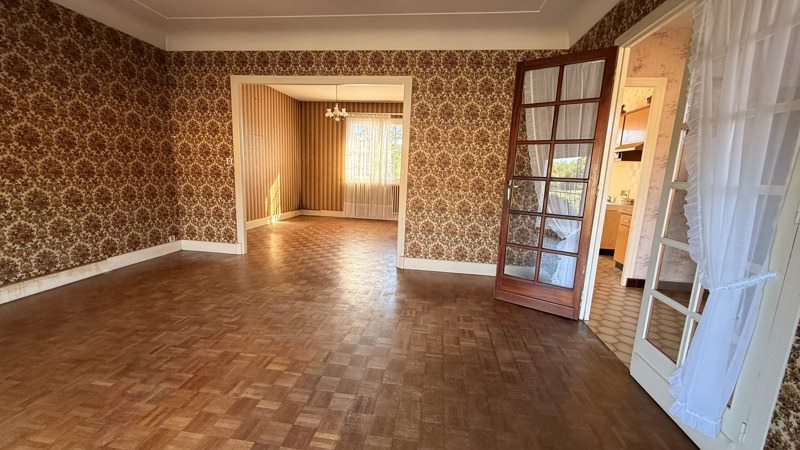 Vente Maison JUILLE - 8 pièces -115 m² - (16230)