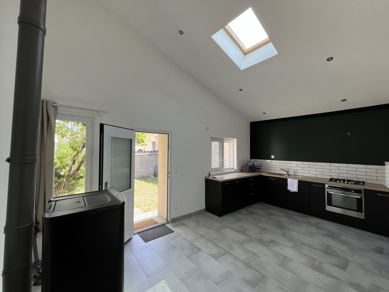 Vente Maison COULONGES - 2 pièces -53 m² - (16330)
