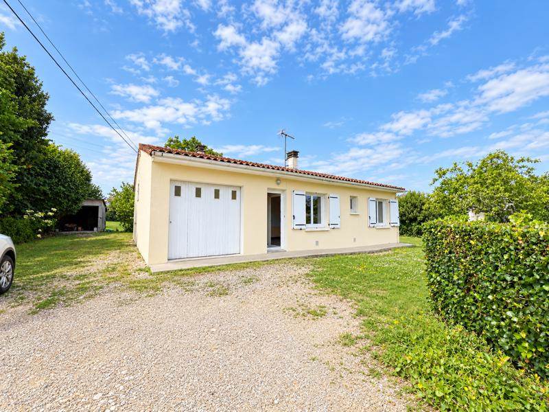 Vente Maison Civray - 3 pièces -78 m² - (86400)