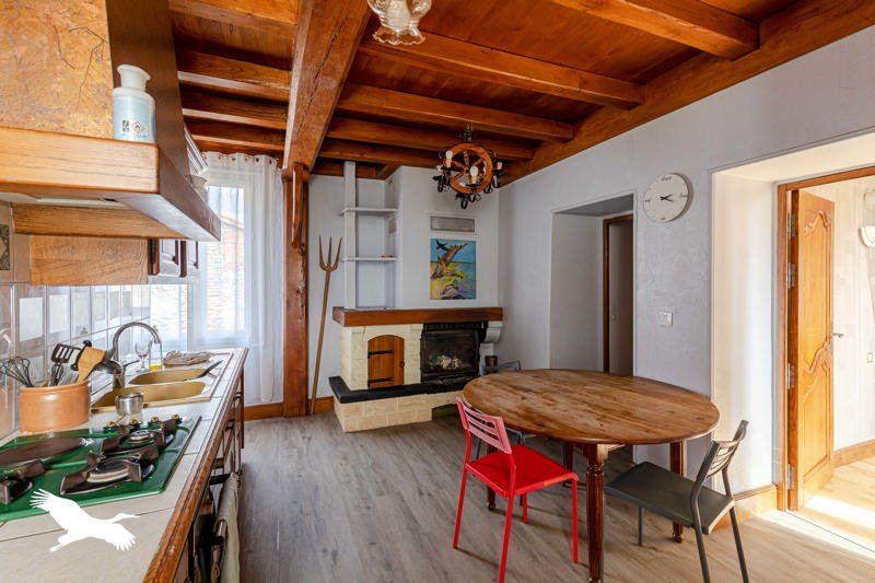 Vente Maison NANTEUIL EN VALLEE - 5 pièces -136 m² - (16700)