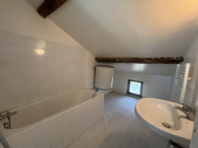 Vente Maison RUFFEC - 3 pièces -91 m² - (16700)