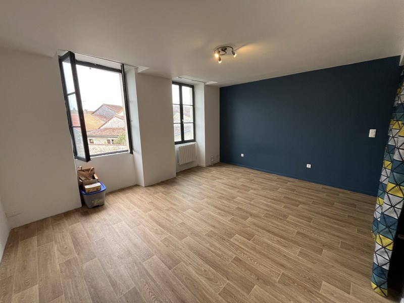 Vente Maison RUFFEC - 3 pièces -91 m² - (16700)