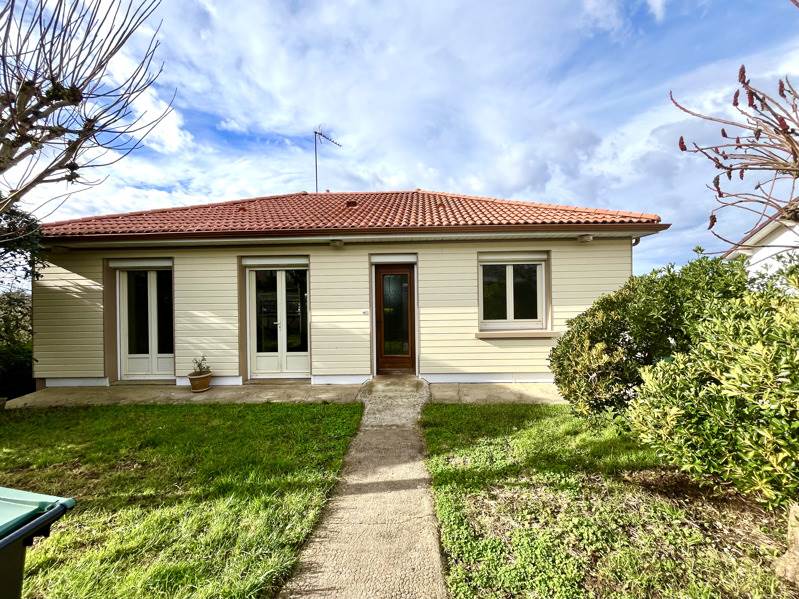Vente Maison RUFFEC - 4 pièces -65 m² - (16700)