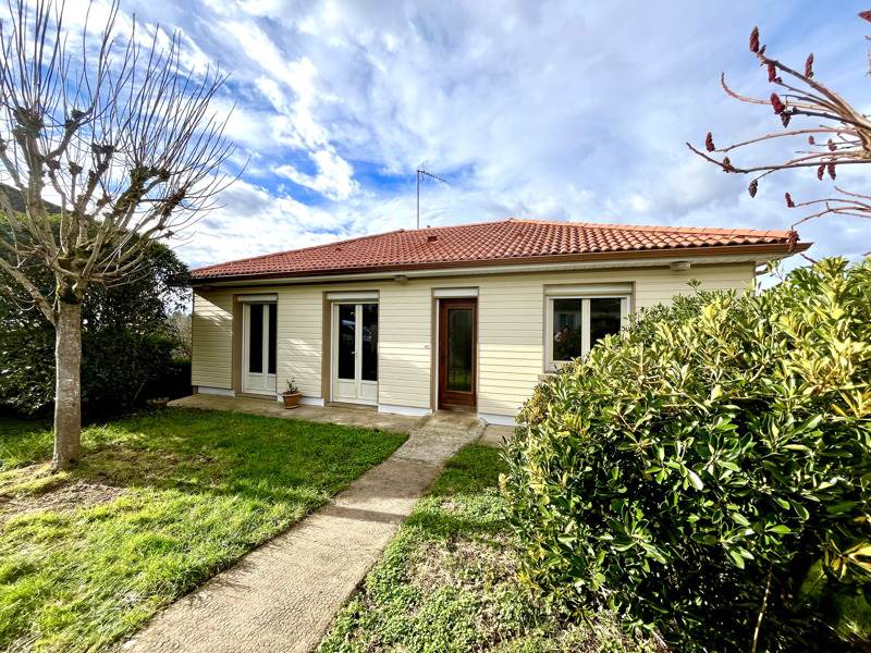 Vente Maison RUFFEC - 4 pièces -65 m² - (16700)