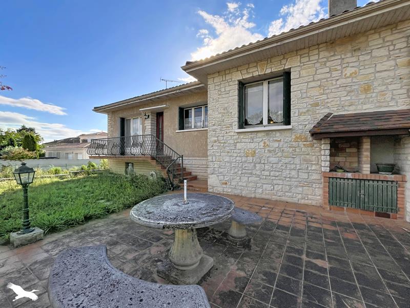 Vente Maison MANSLE LES FONTAINES - 6 pièces -153 m² - (16230)