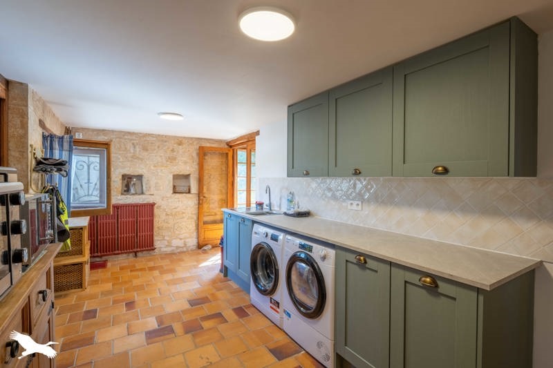 Vente Maison NANTEUIL EN VALLEE - 7 pièces -265 m² - (16700)