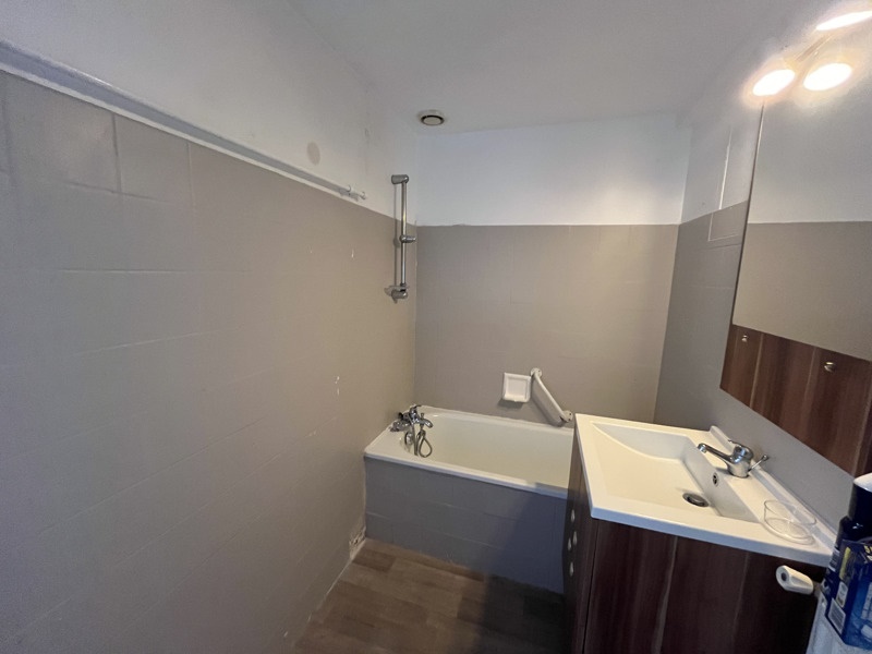 Vente Maison Ruffec - 4 pièces -62 m² - (16700)