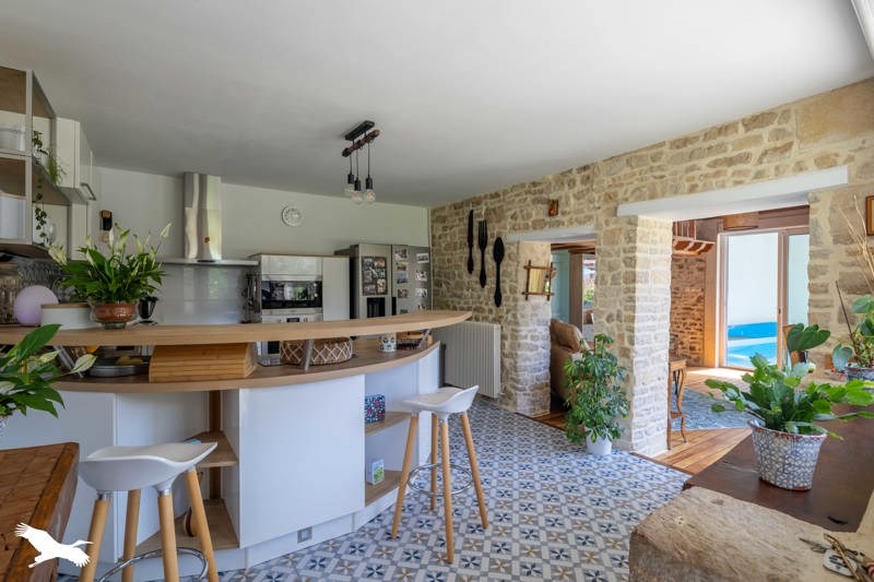 Vente Maison MANSLE LES FONTAINES - 9 pièces -205 m² - (16230)