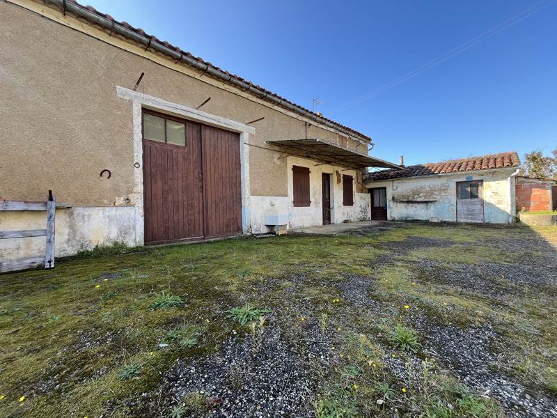 Vente Maison LA ROCHEFOUCAULD EN ANGOUMOIS - 4 pièces -45 m² - (16110)