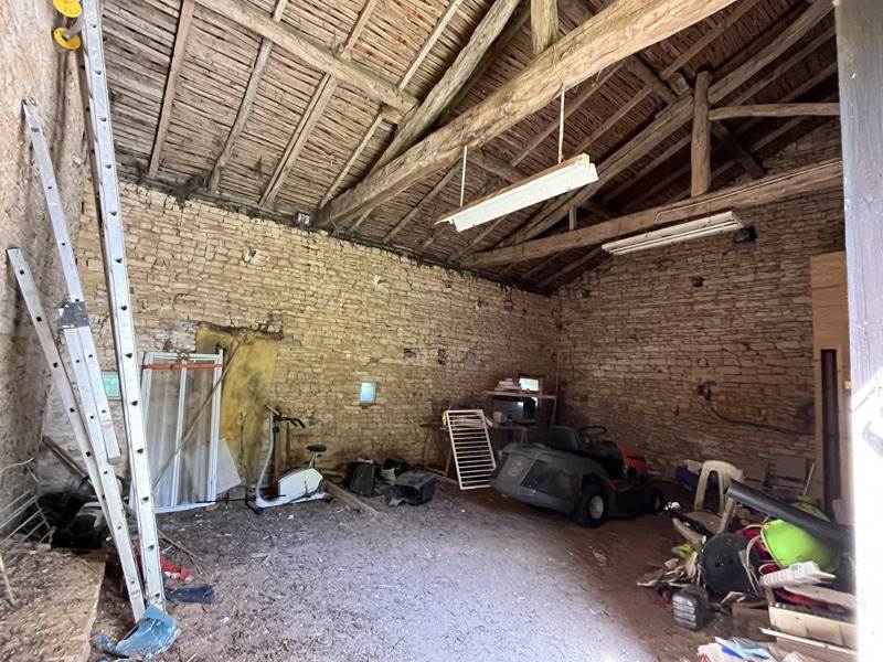 Vente Maison VAL DE BONNIEURE - 7 pièces -198 m² - (16230)
