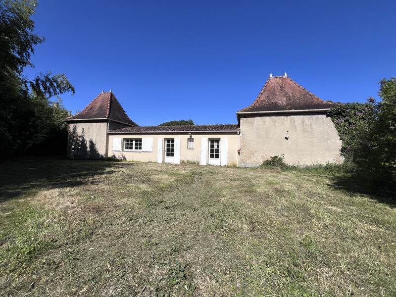 Vente Local commercial LA ROCHEFOUCAULD EN ANGOUMOIS - -  68 m² - (16110)