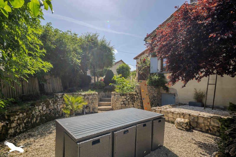 Vente Maison VAL DE BONNIEURE - 7 pièces -197 m² - (16230)