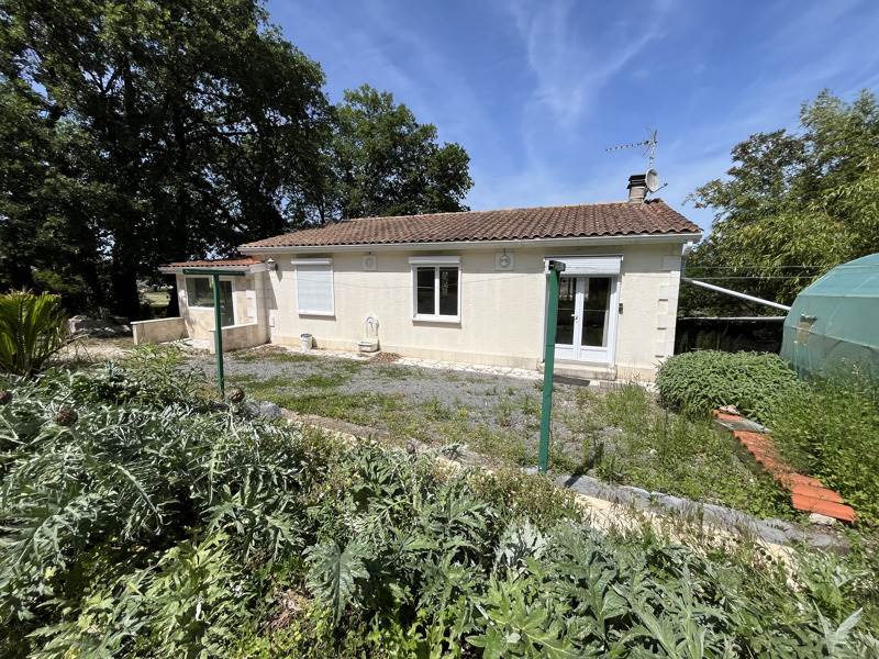 Vente Maison La Rochefoucauld-en-Angoumois - 5 pièces -91 m² - (16110)